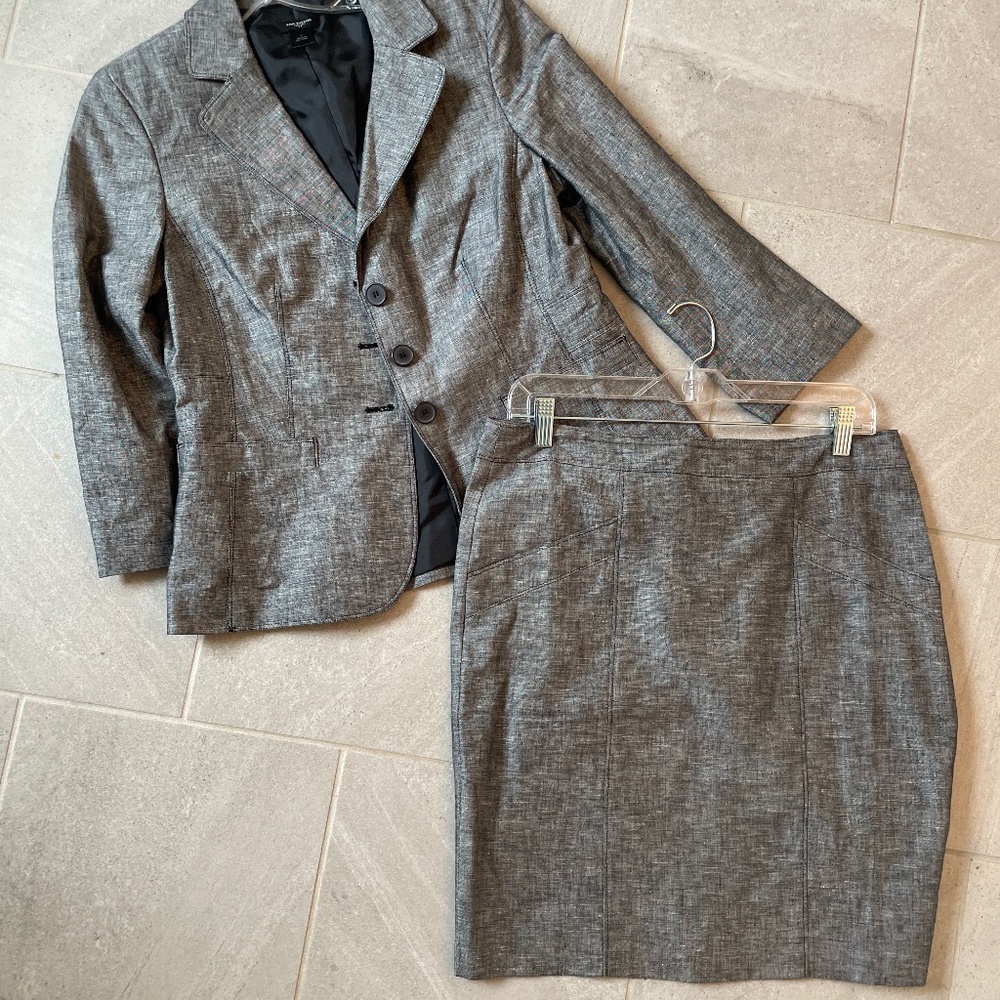 Ann Taylor Skirt Suit Size 6